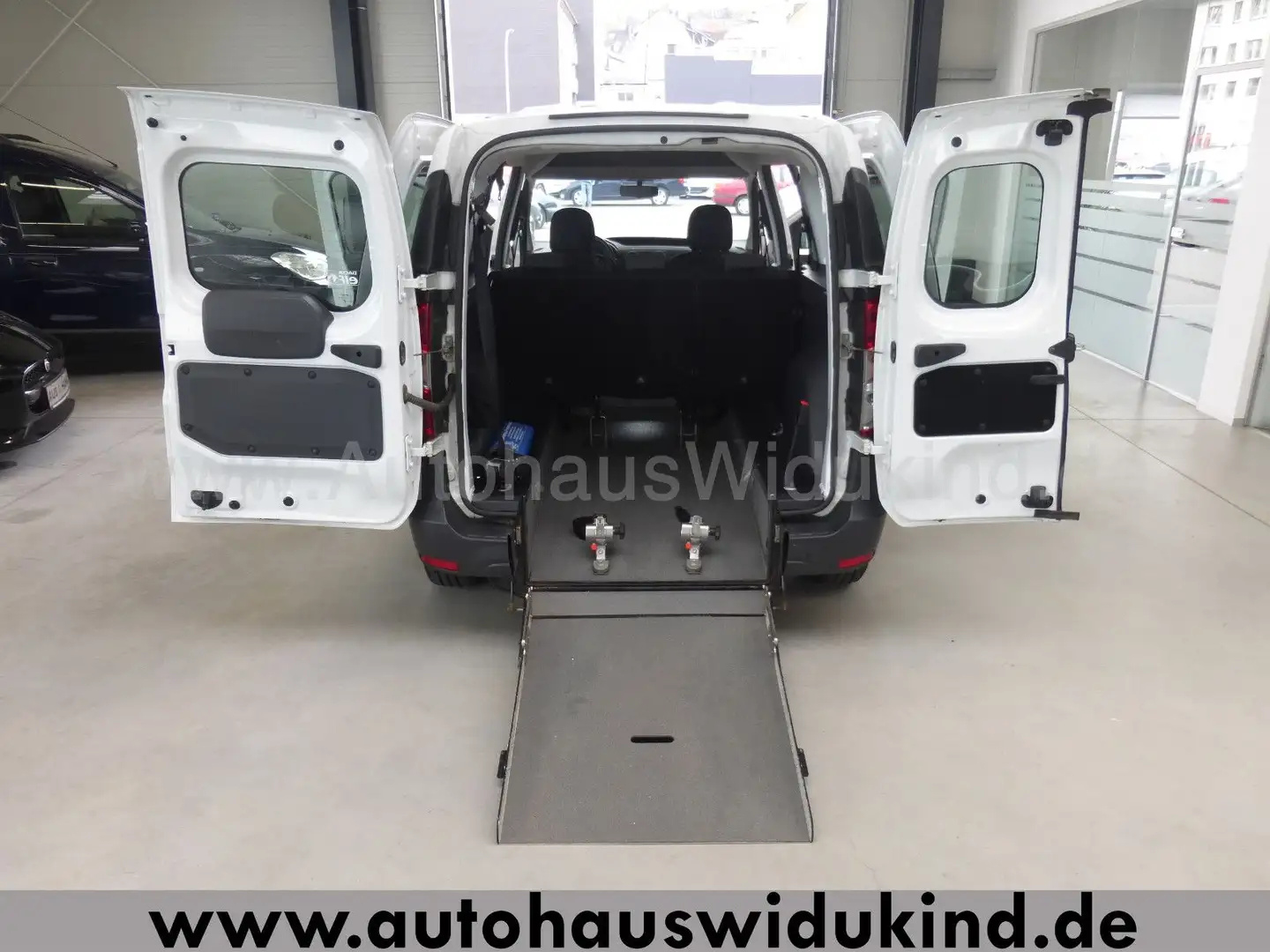 Dacia Dokker 1.6 Behindertenger. Rampe Rollstuhl 1.Hd Weiß - 1