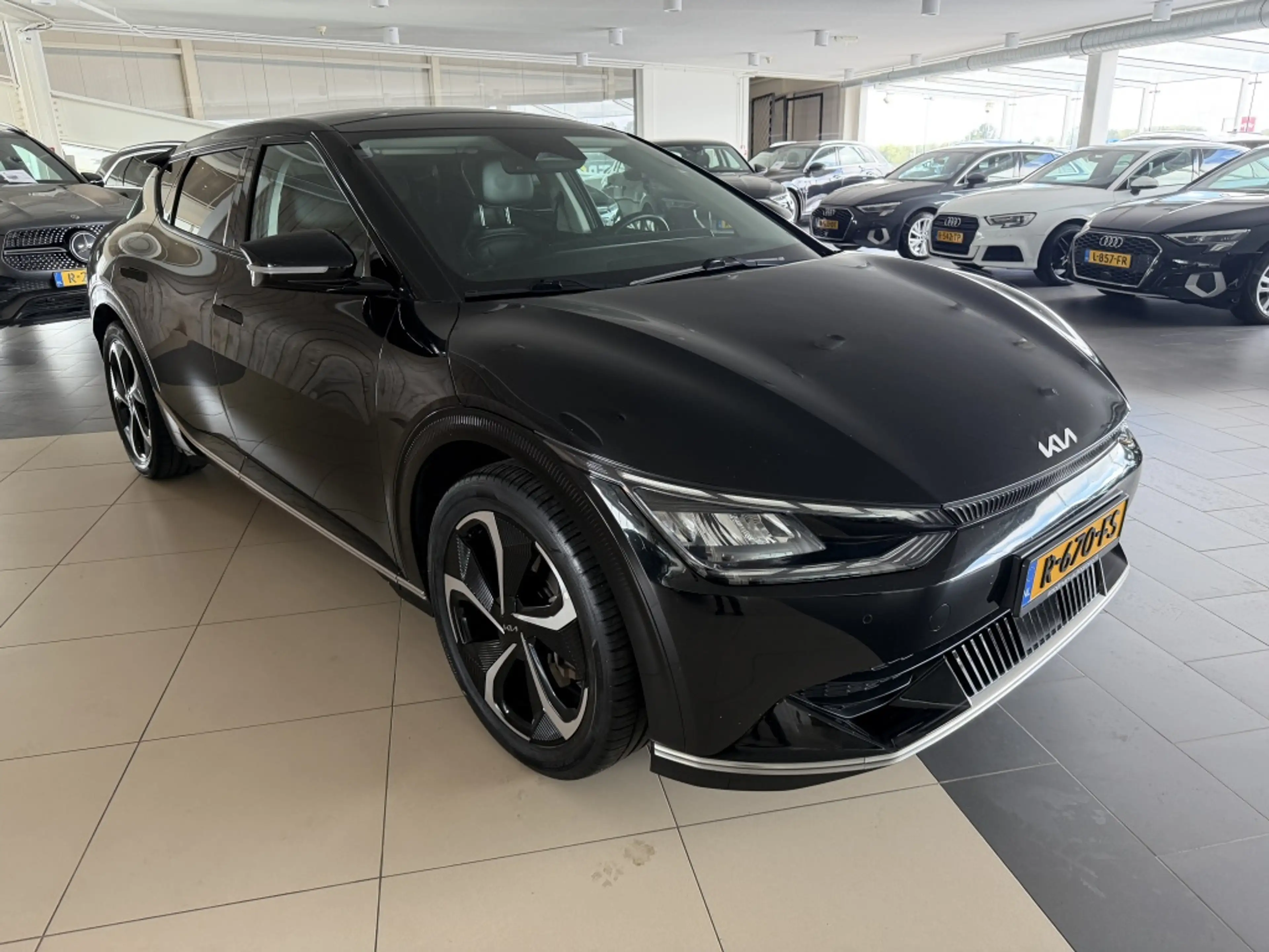Kia EV6 Plus Advan. 77.4 kWh — photo 2