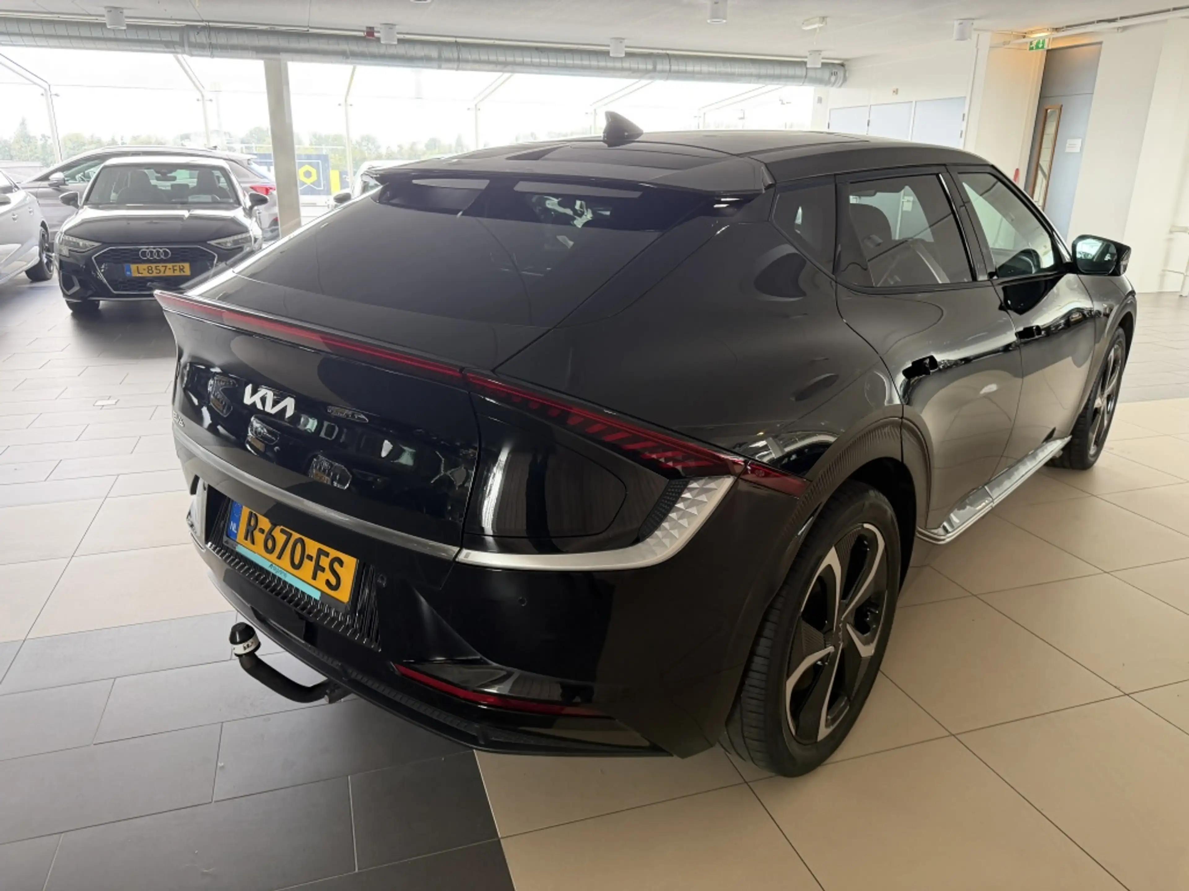 Kia EV6 Plus Advan. 77.4 kWh — photo 4