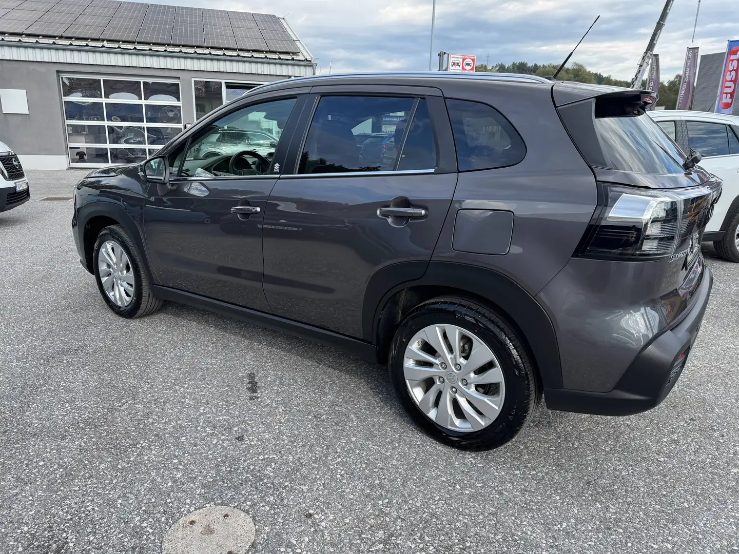 Suzuki S-Cross S-Cross 1,4 Hybrid ALLGRIP shine Grau - 2