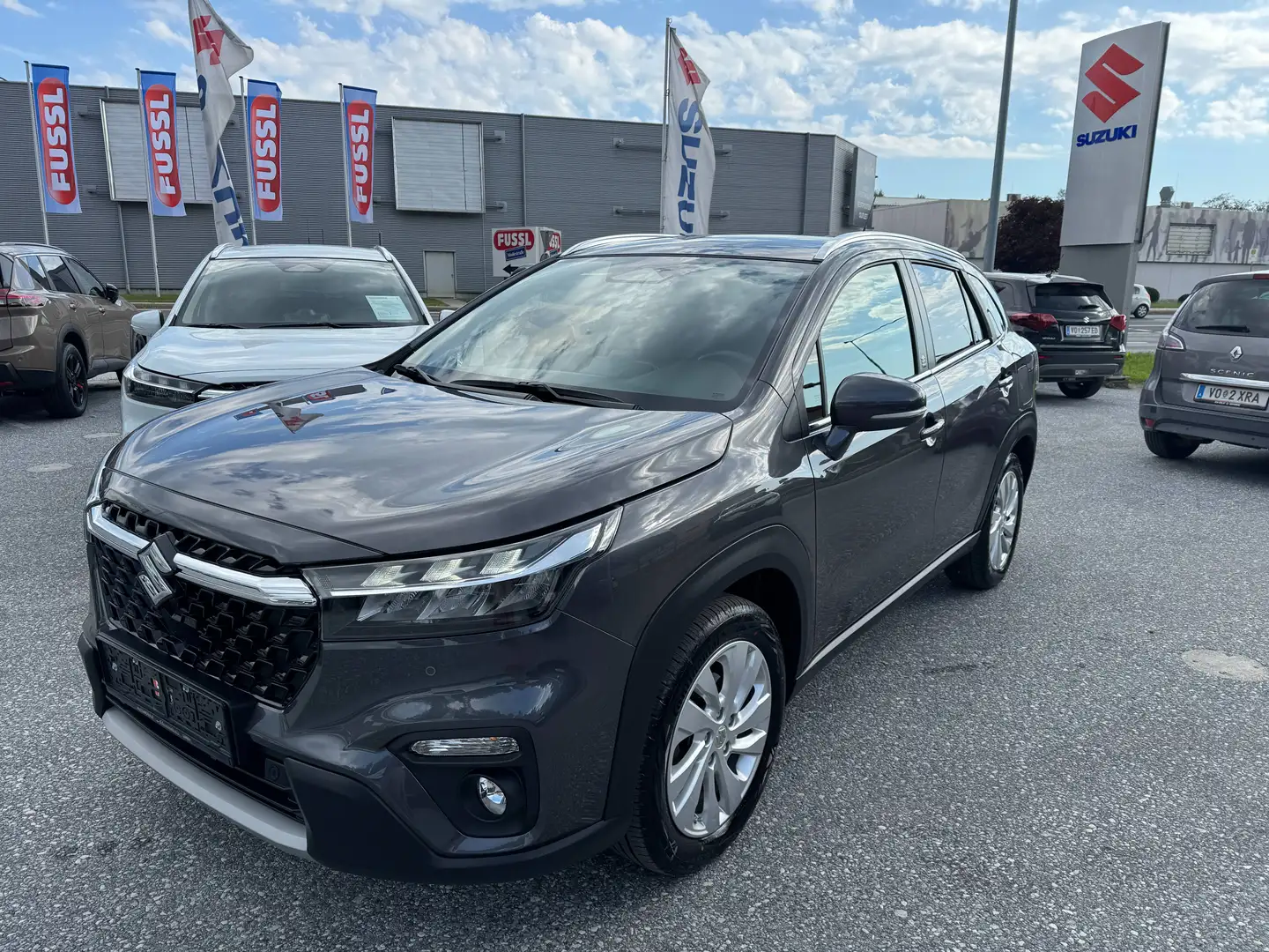 Suzuki S-Cross S-Cross 1,4 Hybrid ALLGRIP shine Grau - 1