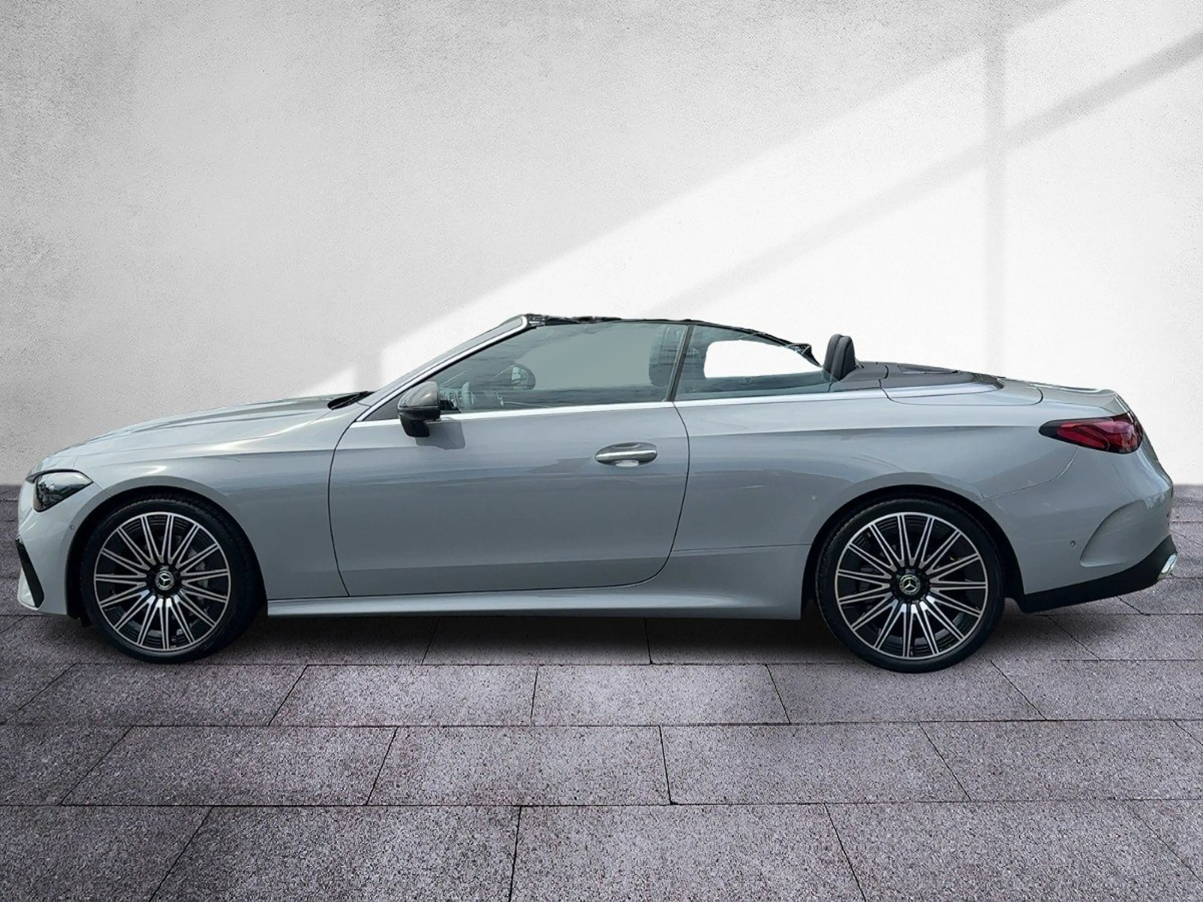 Mercedes-Benz CLE 200 Cabriolet Prem Night 360° PTS DigiLight — photo 3