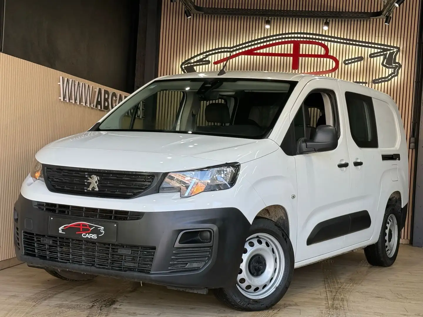 Peugeot Partner 1.5 BlueHDi * UTILITAIRE DOUBLE CABINE 5 PLACES * Білий - 1
