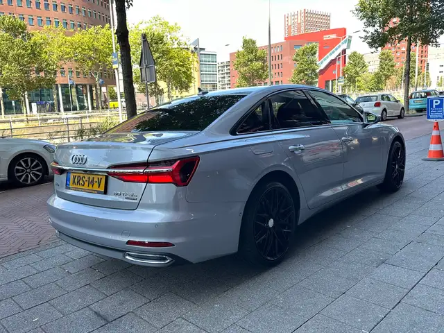 Audi A6 view 3