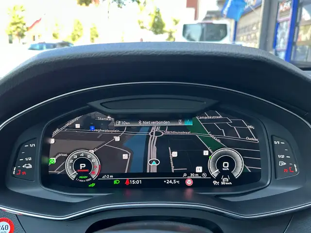 Audi A6 view 15