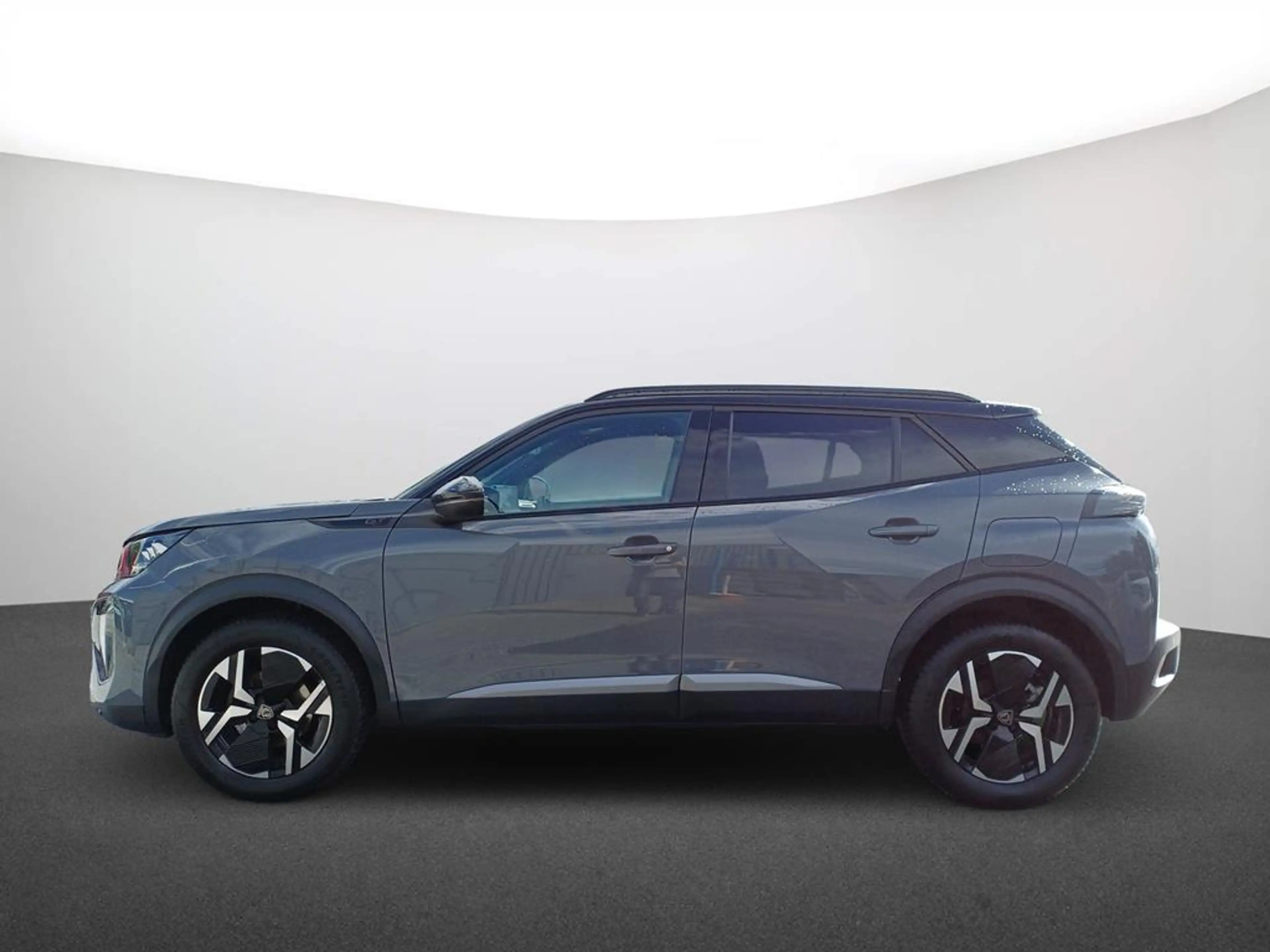 Peugeot 2008 GT — photo 4