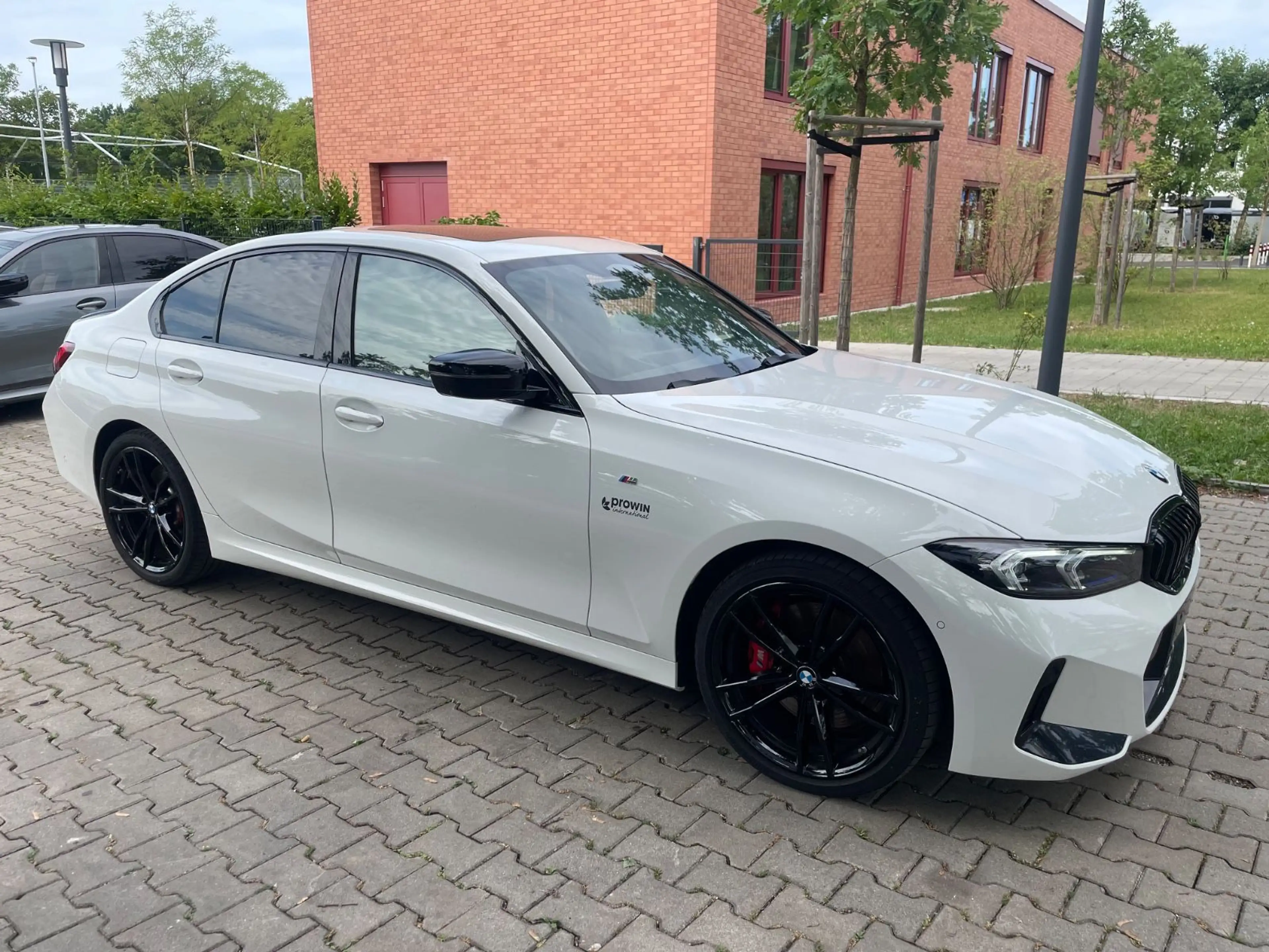 BMW 330 i xDri*MSport* Sit-Memory*Glass-Dach*Comfort — photo 7