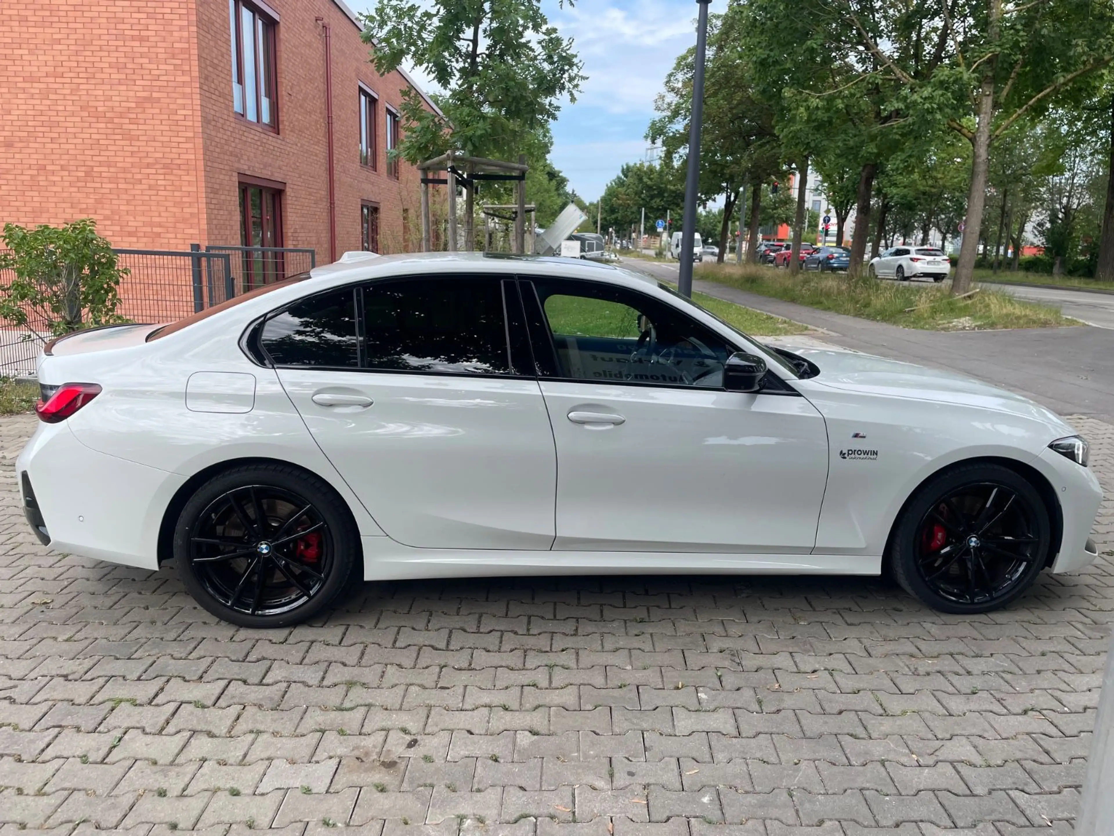 BMW 330 i xDri*MSport* Sit-Memory*Glass-Dach*Comfort — photo 6