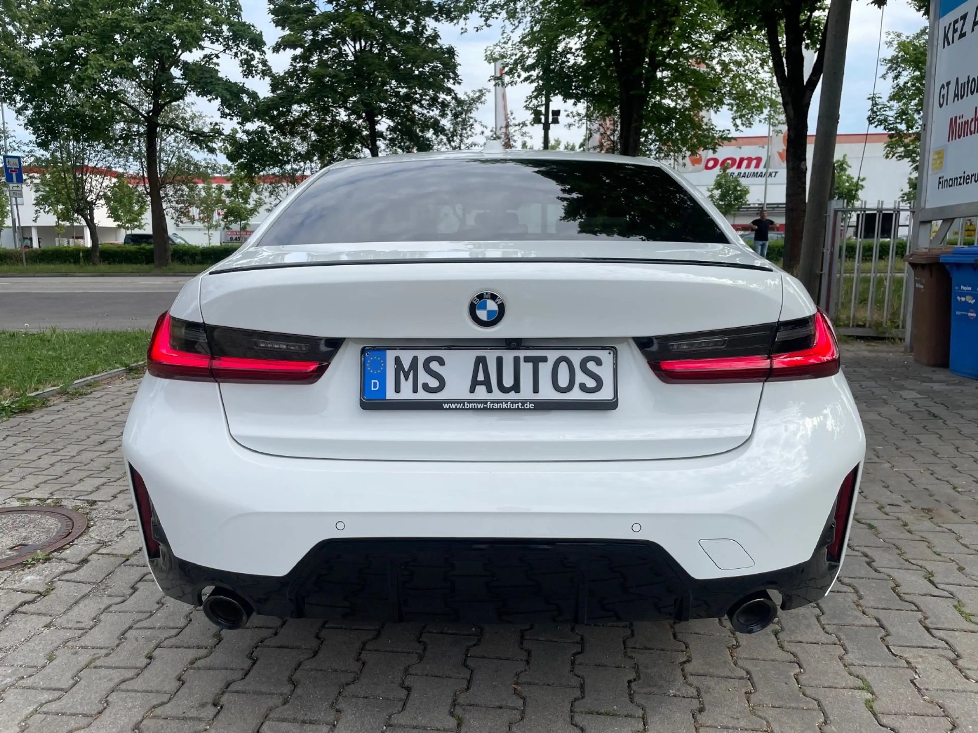 BMW 330 i xDri*MSport* Sit-Memory*Glass-Dach*Comfort — photo 4