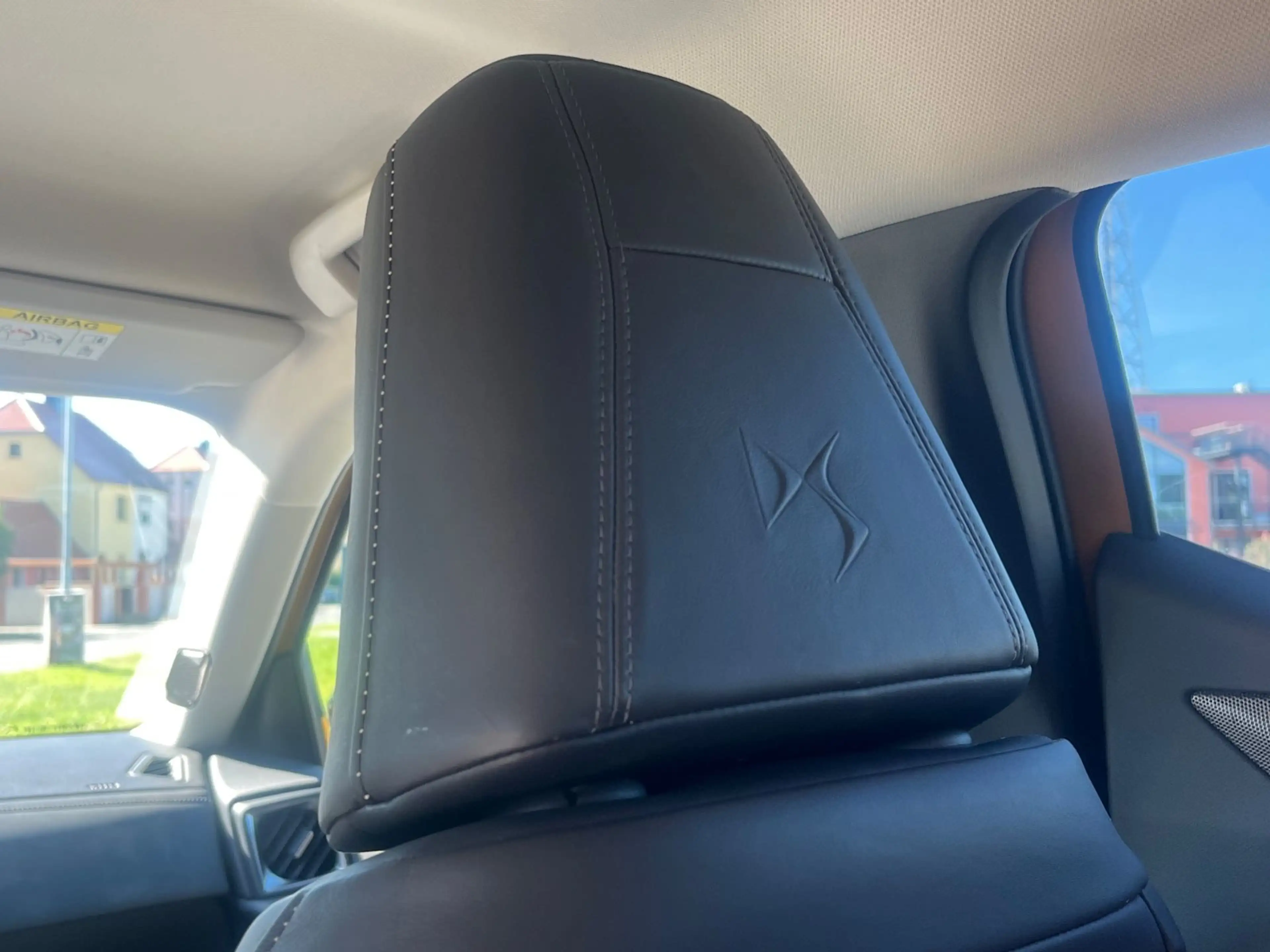 DS Automobiles DS 3 Crossback PureTech 1.2 Opera*Automatik* — photo 34
