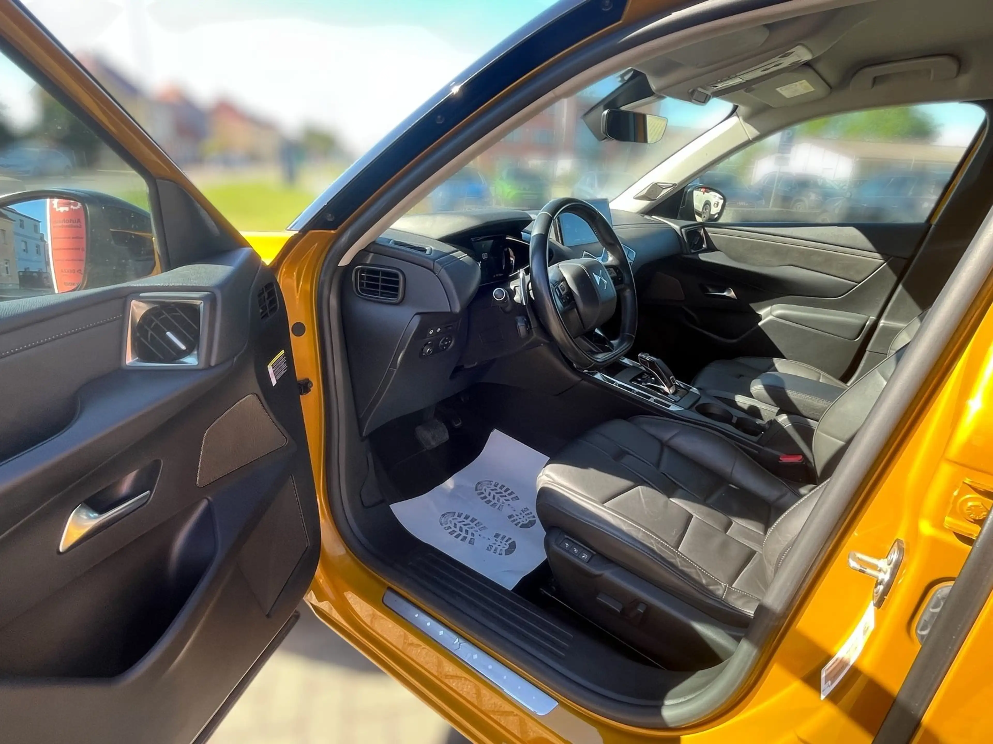 DS Automobiles DS 3 Crossback PureTech 1.2 Opera*Automatik* — photo 10