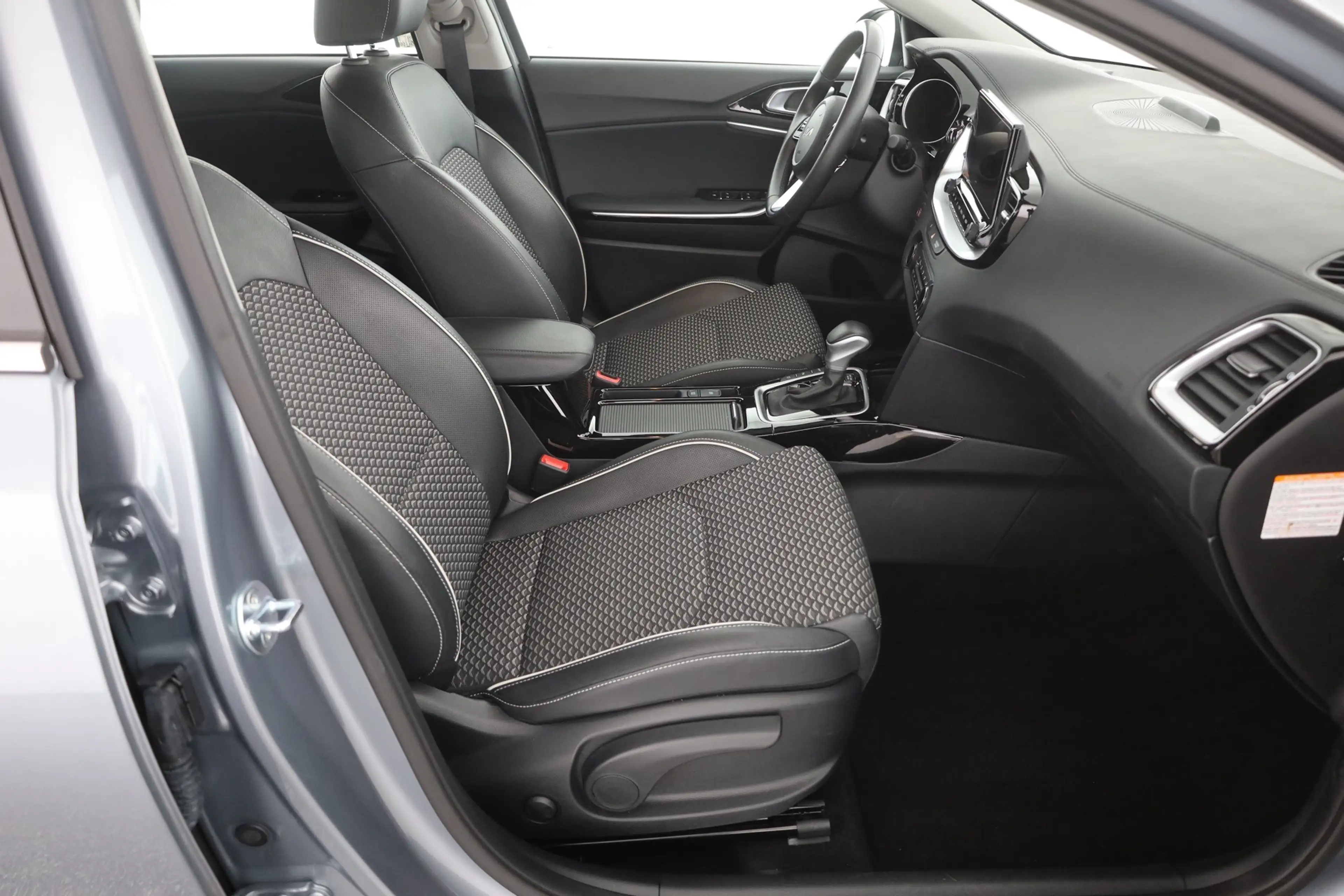 Kia Ceed SW / cee'd SW Ceed SW 1.6 PHEV Spirit LED Navi Kamera ACC DAB — photo 25