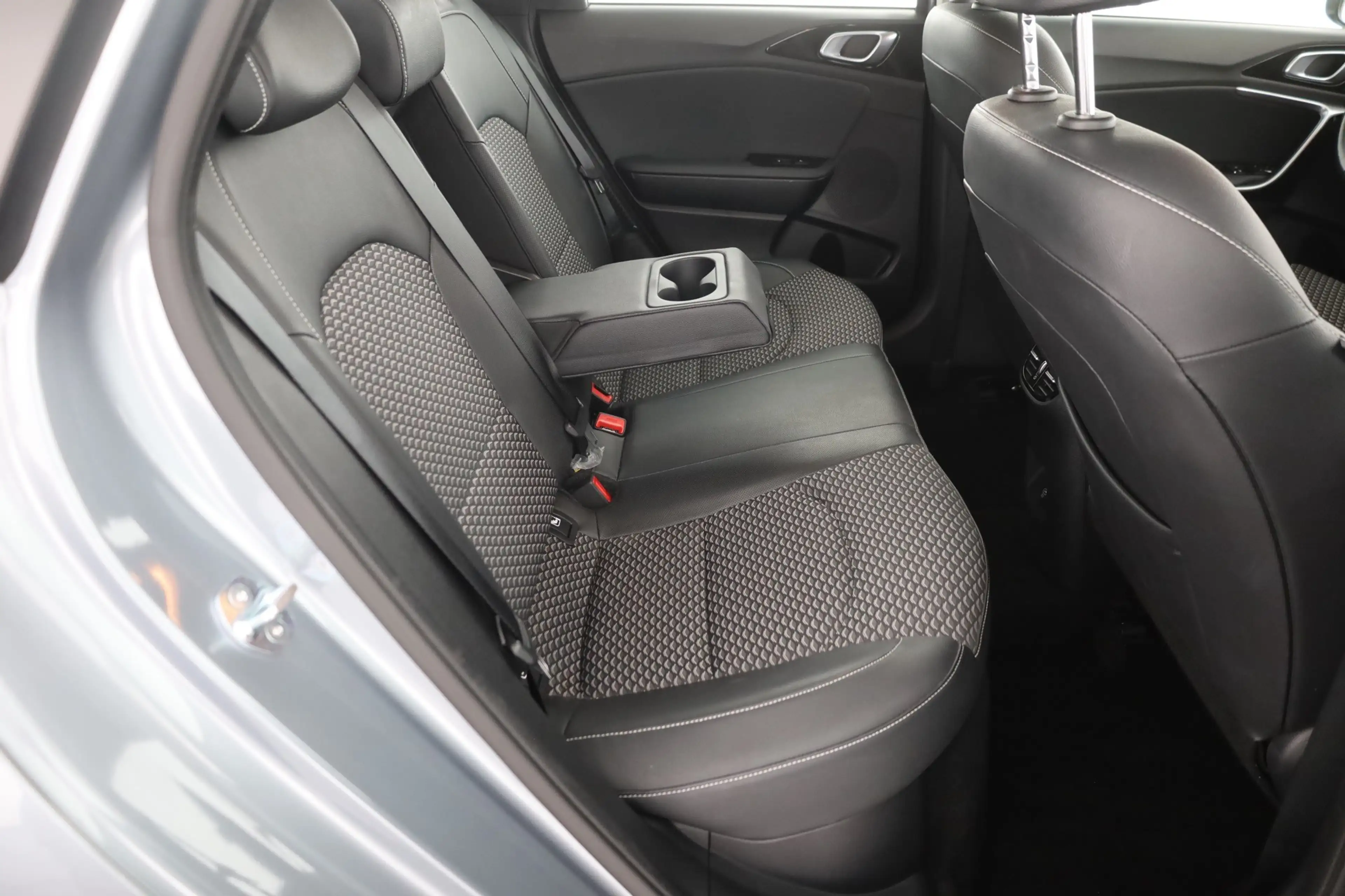 Kia Ceed SW / cee'd SW Ceed SW 1.6 PHEV Spirit LED Navi Kamera ACC DAB — photo 26