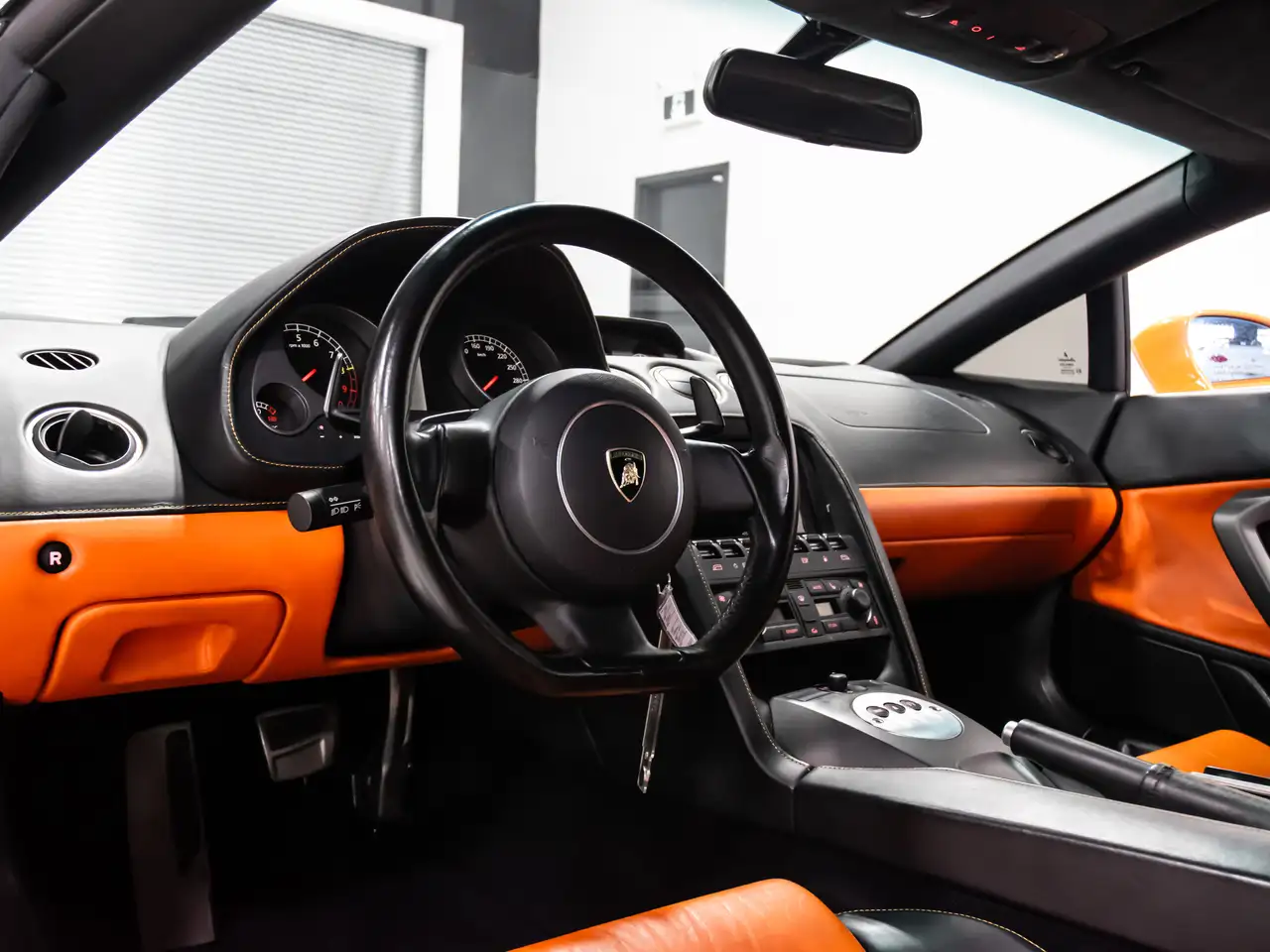 Lamborghini Gallardo снимка Lamborghini Gallardo