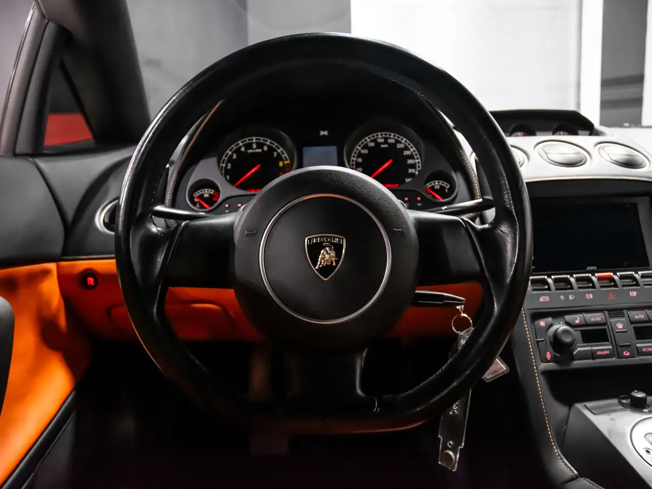 Lamborghini Gallardo снимка Lamborghini Gallardo