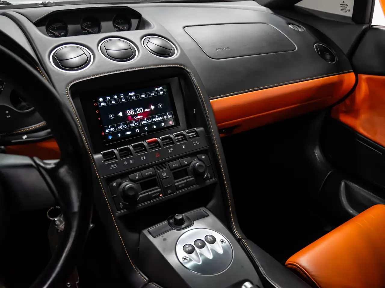 Lamborghini Gallardo снимка Lamborghini Gallardo
