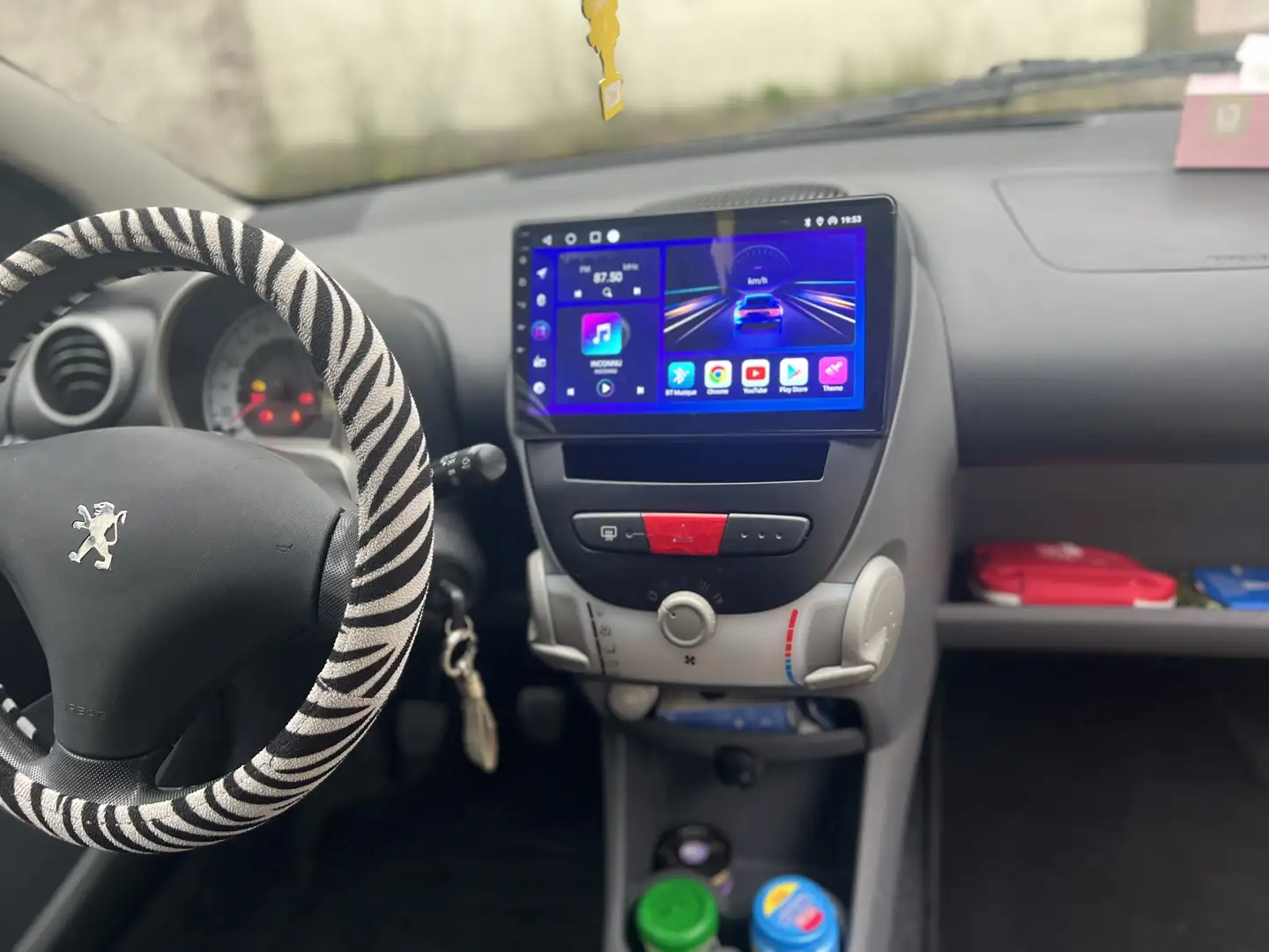 Peugeot 107 1.0i 12v Trendy - 1