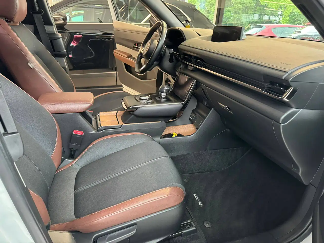 Mazda MX-30 e-SKYACTIV 145 PS *Premium*Comfort-Paket*, миниатюра 12