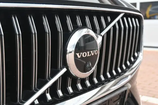 Volvo XC60 view 12