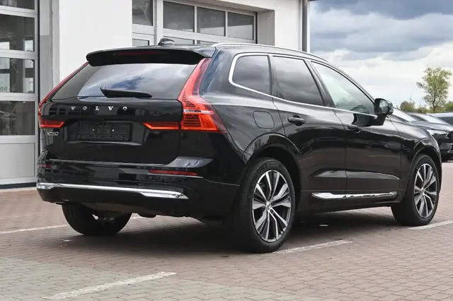 Volvo XC60 view 7