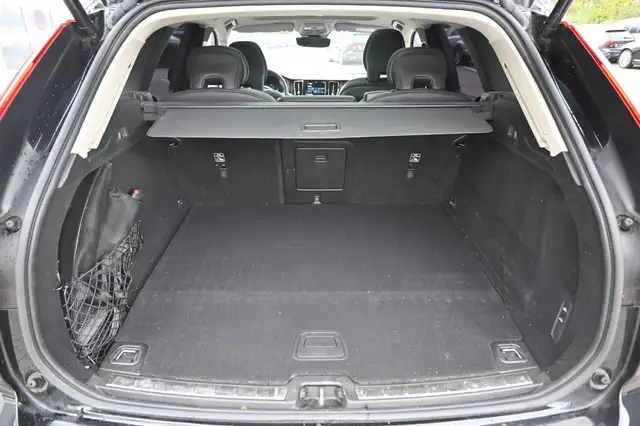 Volvo XC60 view 13