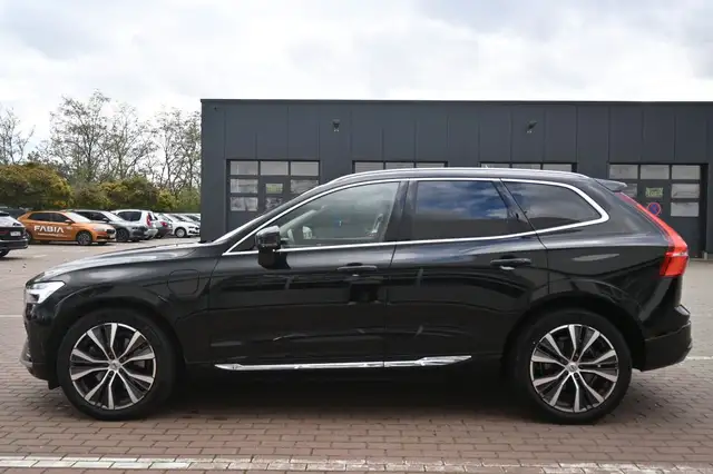 Volvo XC60 view 4
