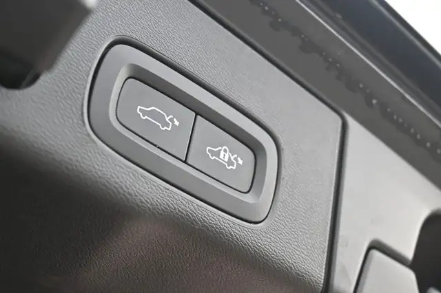 Volvo XC60 view 14