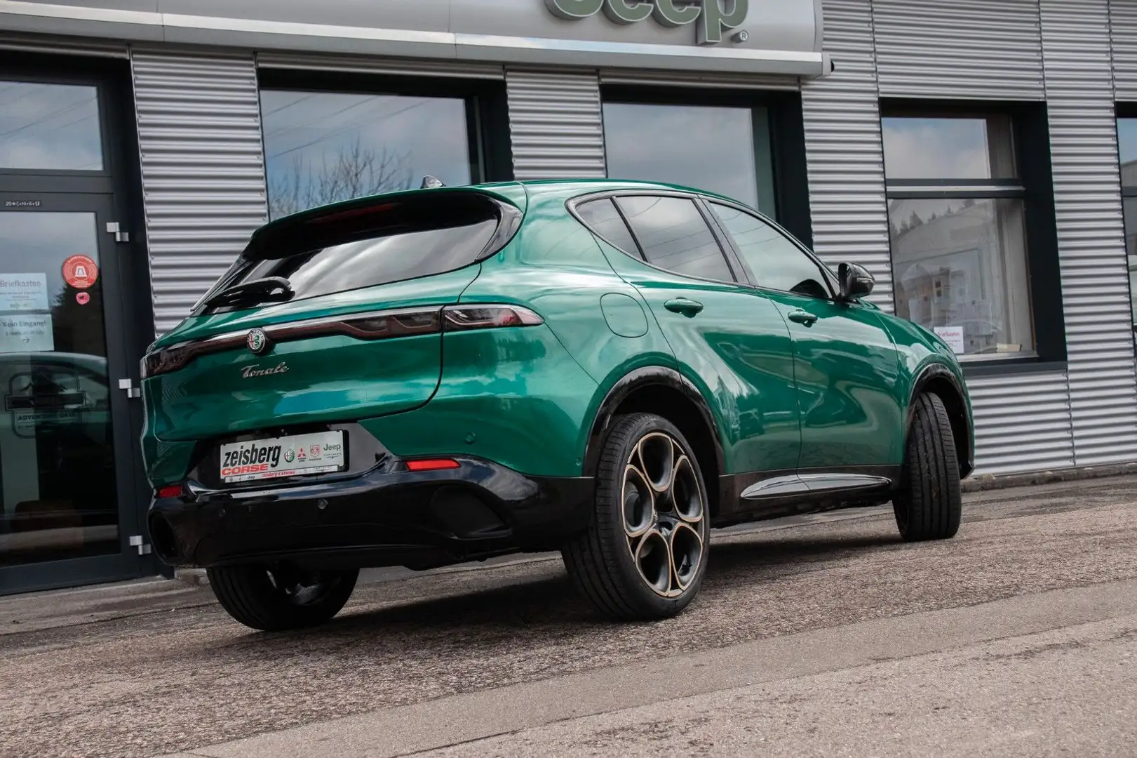 Alfa Romeo Tonale MY25 1.5 VGT Hybrid 118kW DCT INTENSA Vert - 2