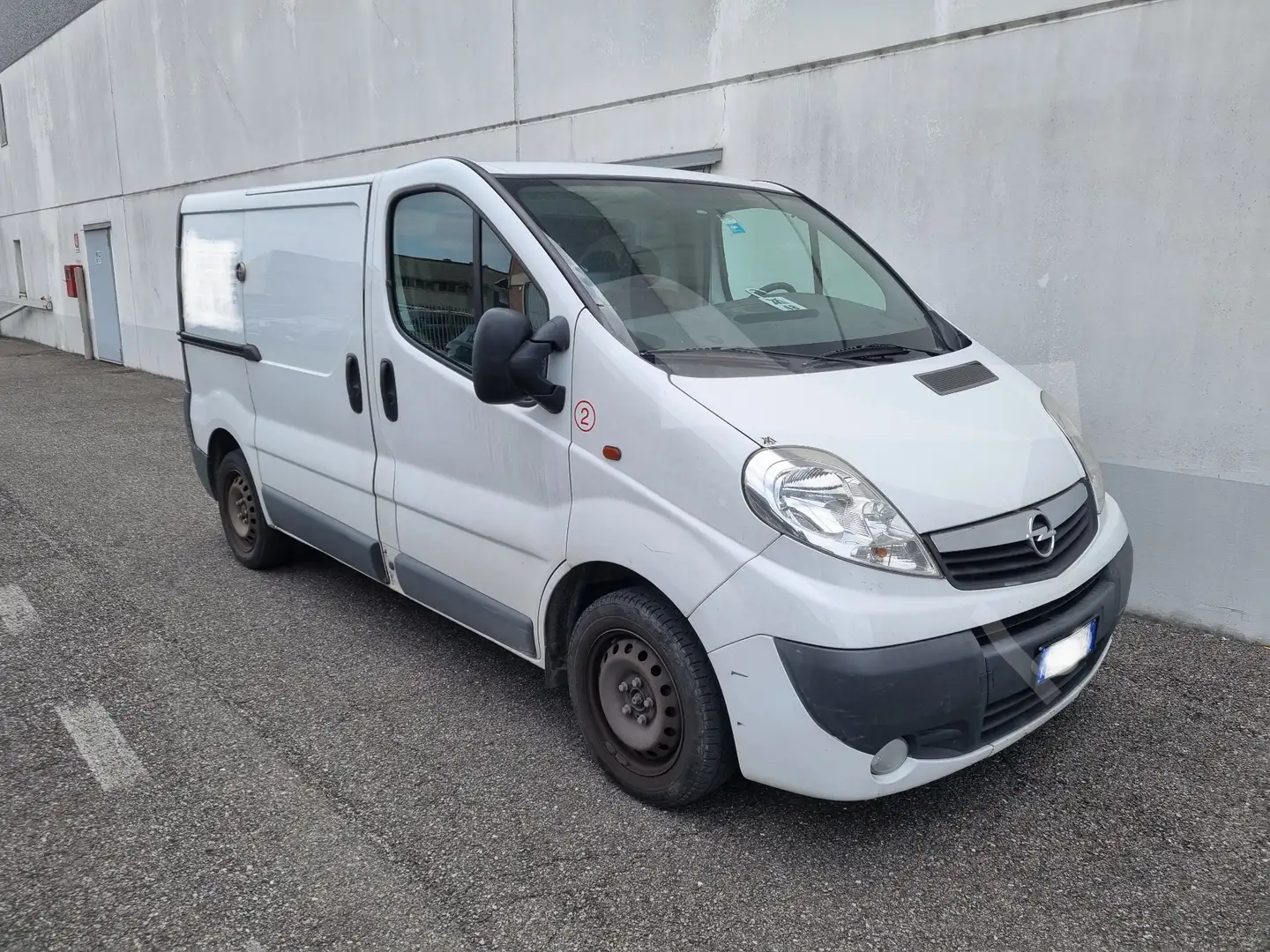 Opel Vivaro OPEL VIVARO VAN 2.0 TDI - 2