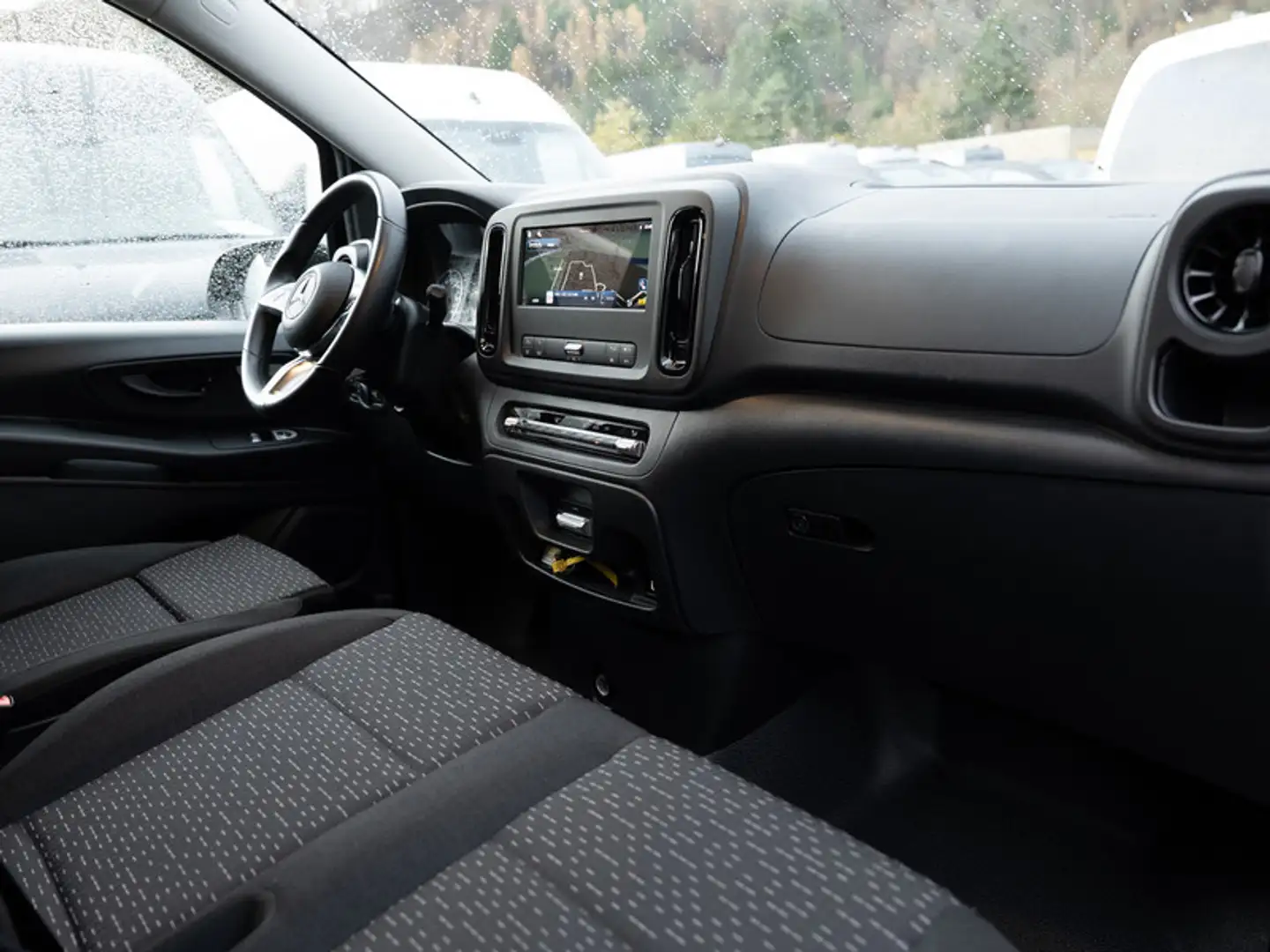 Mercedes-Benz Vito 119 Tourer/PRO/MOPF/Navi/MBUX/Totw/SHZ/Temp Schwarz - 2