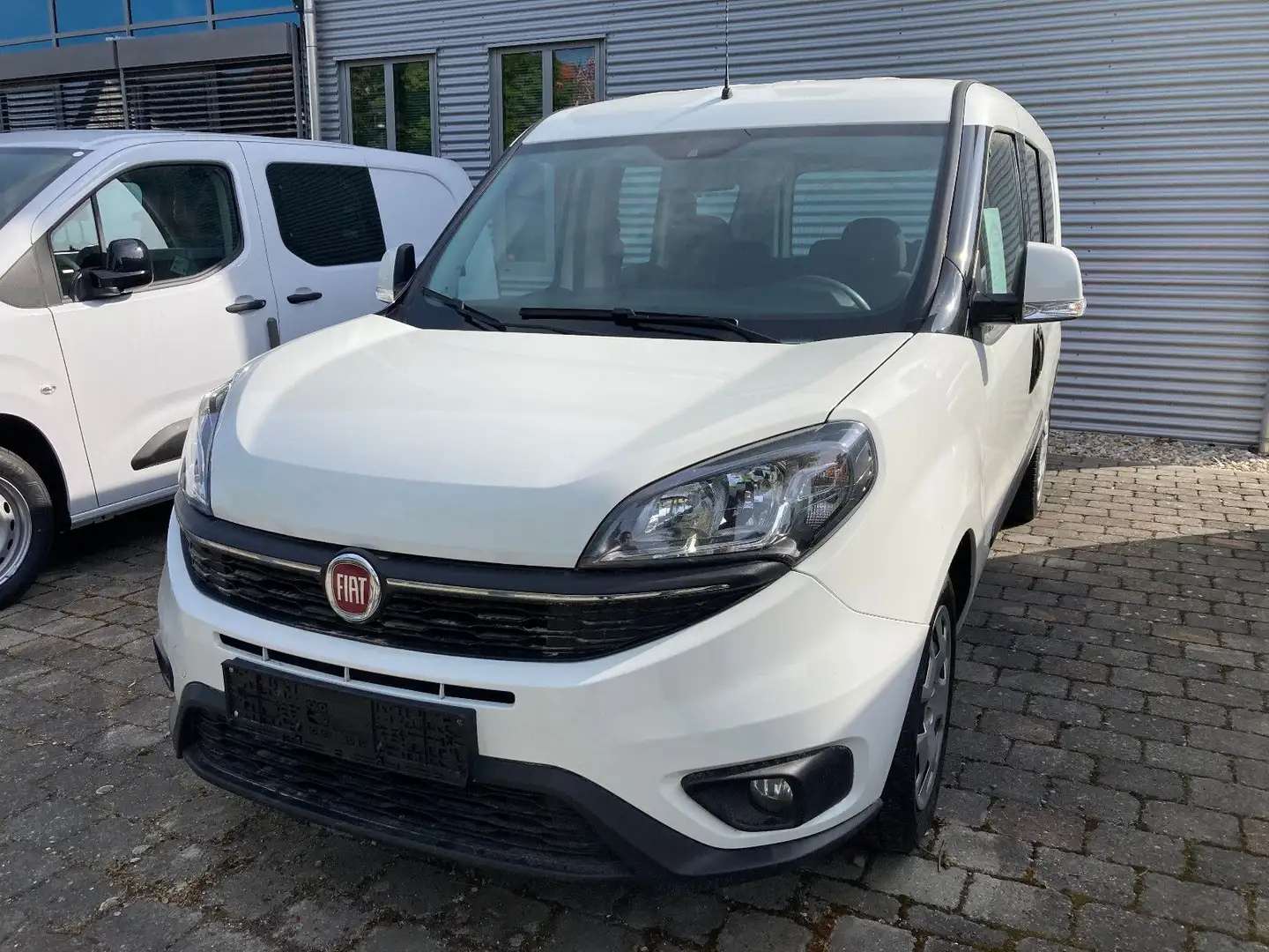 Fiat Doblo Doblò 1,3 MJ SX Maxi Kombi Weiß - 1