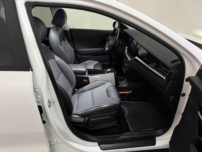Kia e-Niro 64kWh 204pk Aut DynamicPlusLine — photo 31