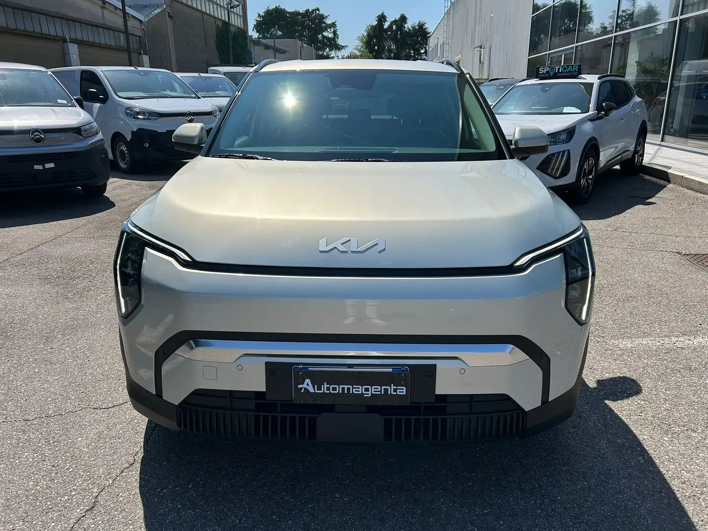 Kia EV3 LONG RANGE 81kWh 204cv EARTH AZIENDALE Сірий - 2