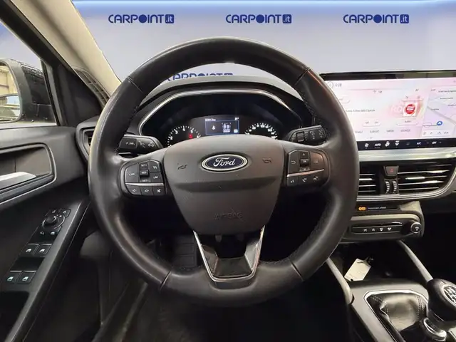 Ford Focus view 12