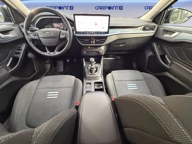 Ford Focus view 10