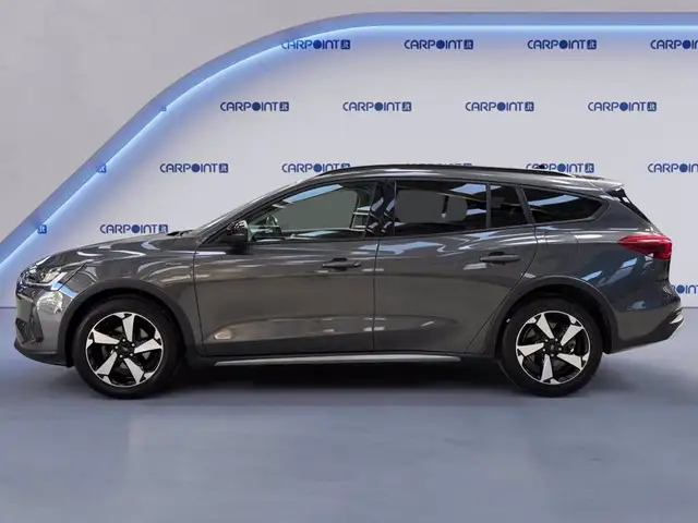 Ford Focus view 2