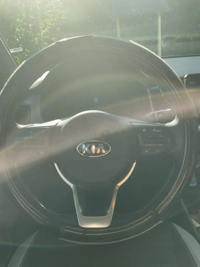 Kia Stonic Jaune - 1