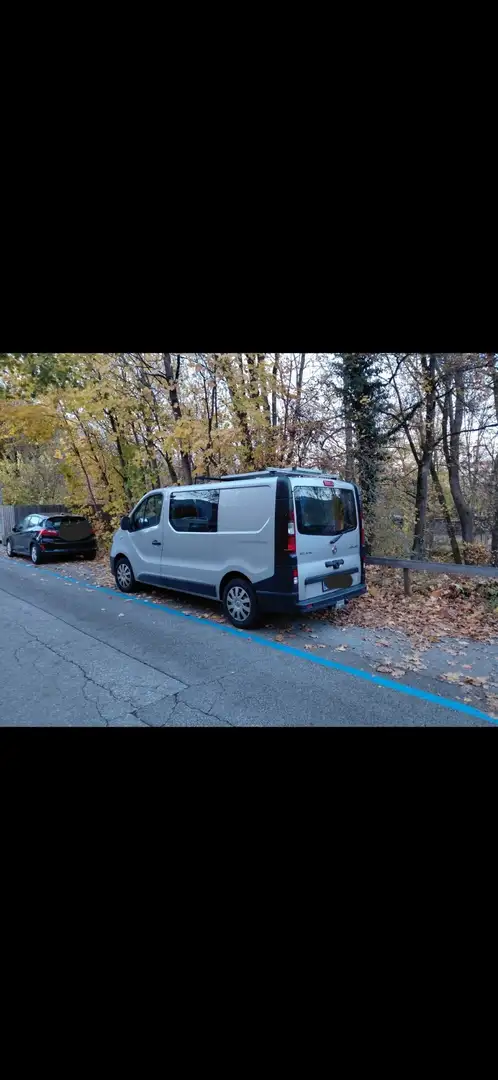 Renault Trafic Renault Trafic III 1.6 dCi 120 Silber - 2