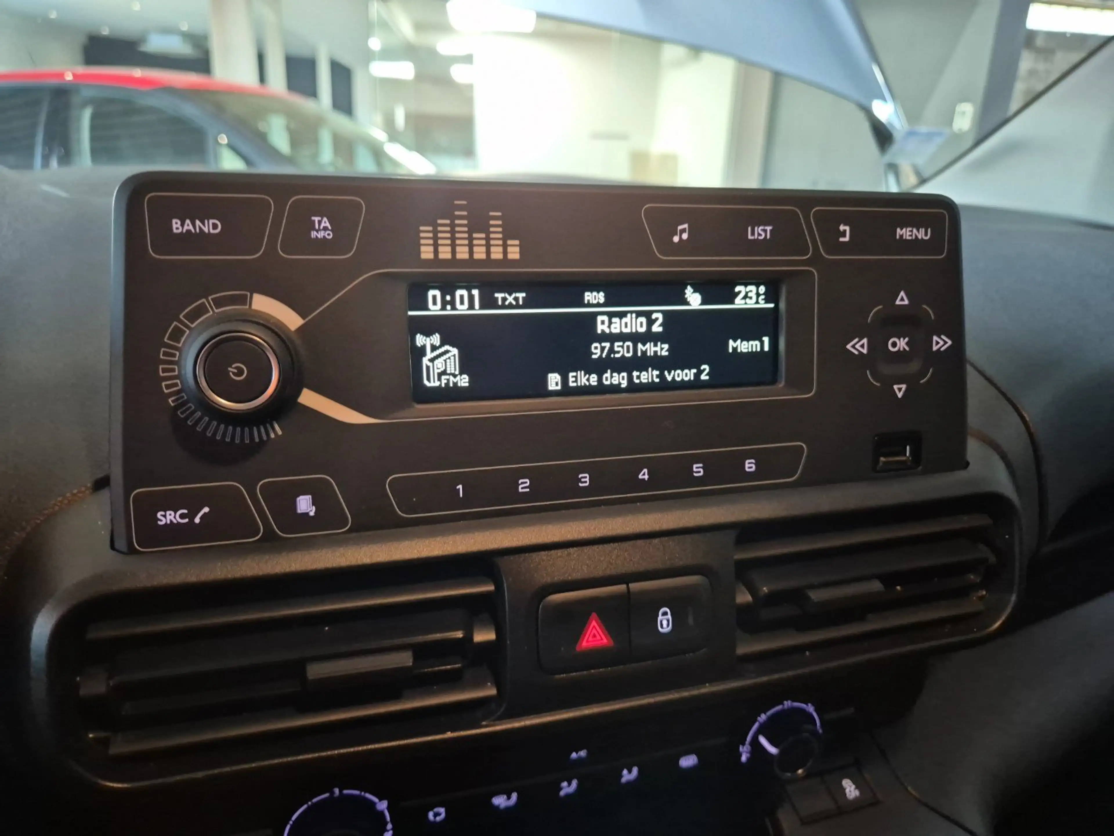 Citroen Berlingo M Light PureTech S&S Club — photo 9