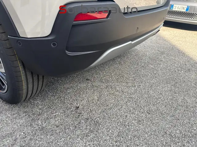 Jeep Avenger view 11
