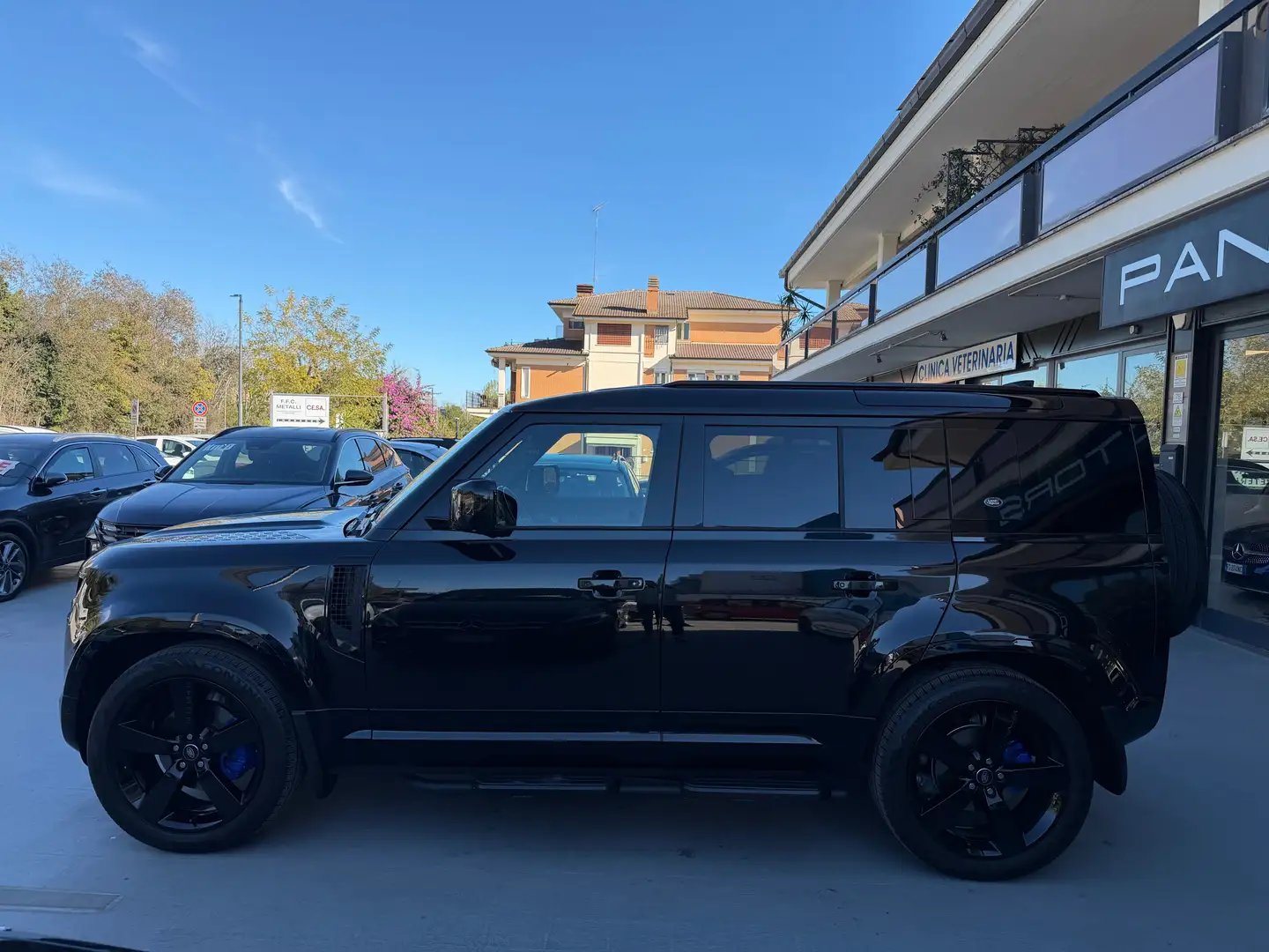 Land Rover Defender Defender 110 3.0d i6 N1 mhev X-Dynamic SE 200cv Noir - 2