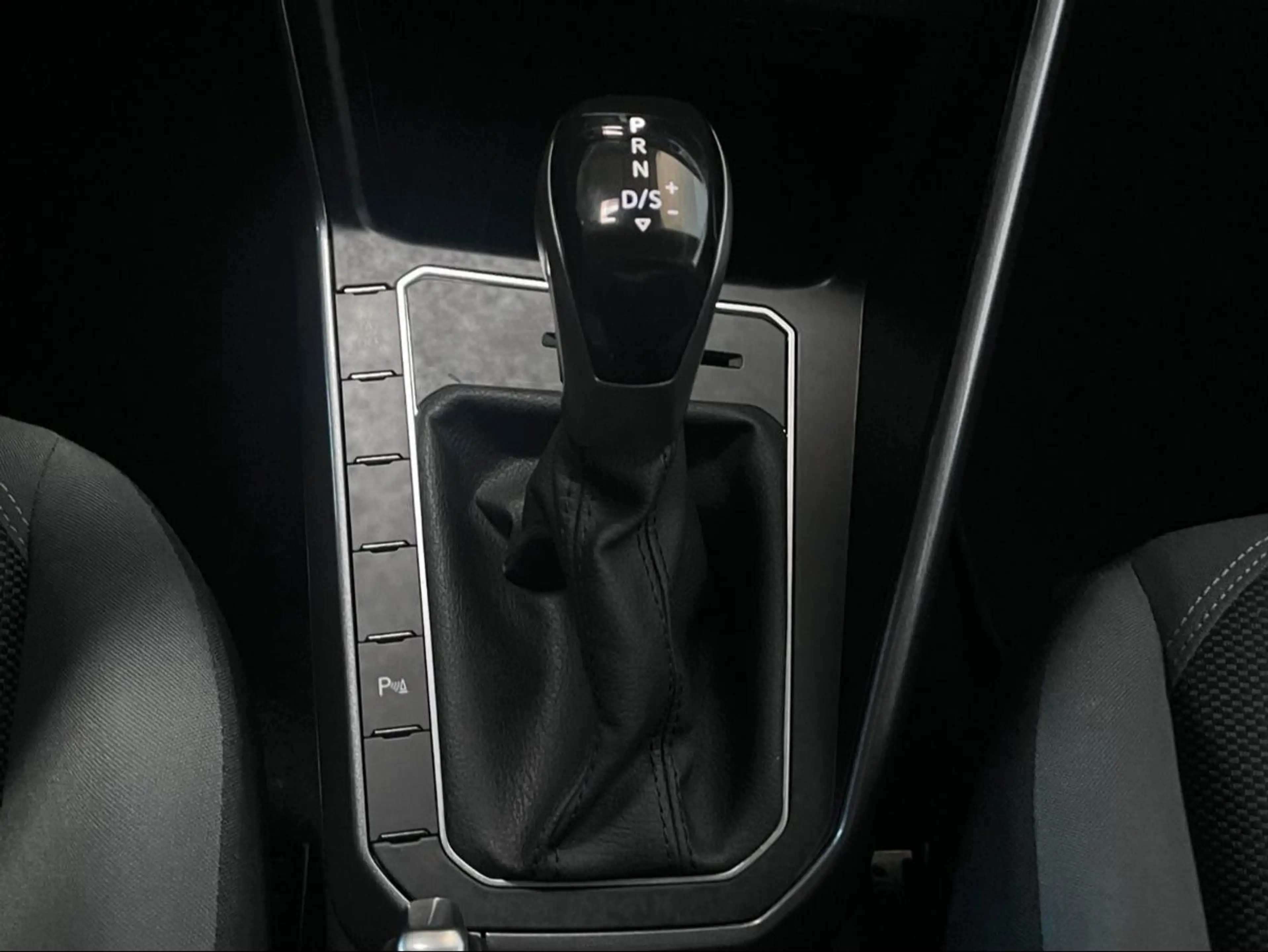 Volkswagen Polo VI Style 1.0 *Automatik* — photo 12
