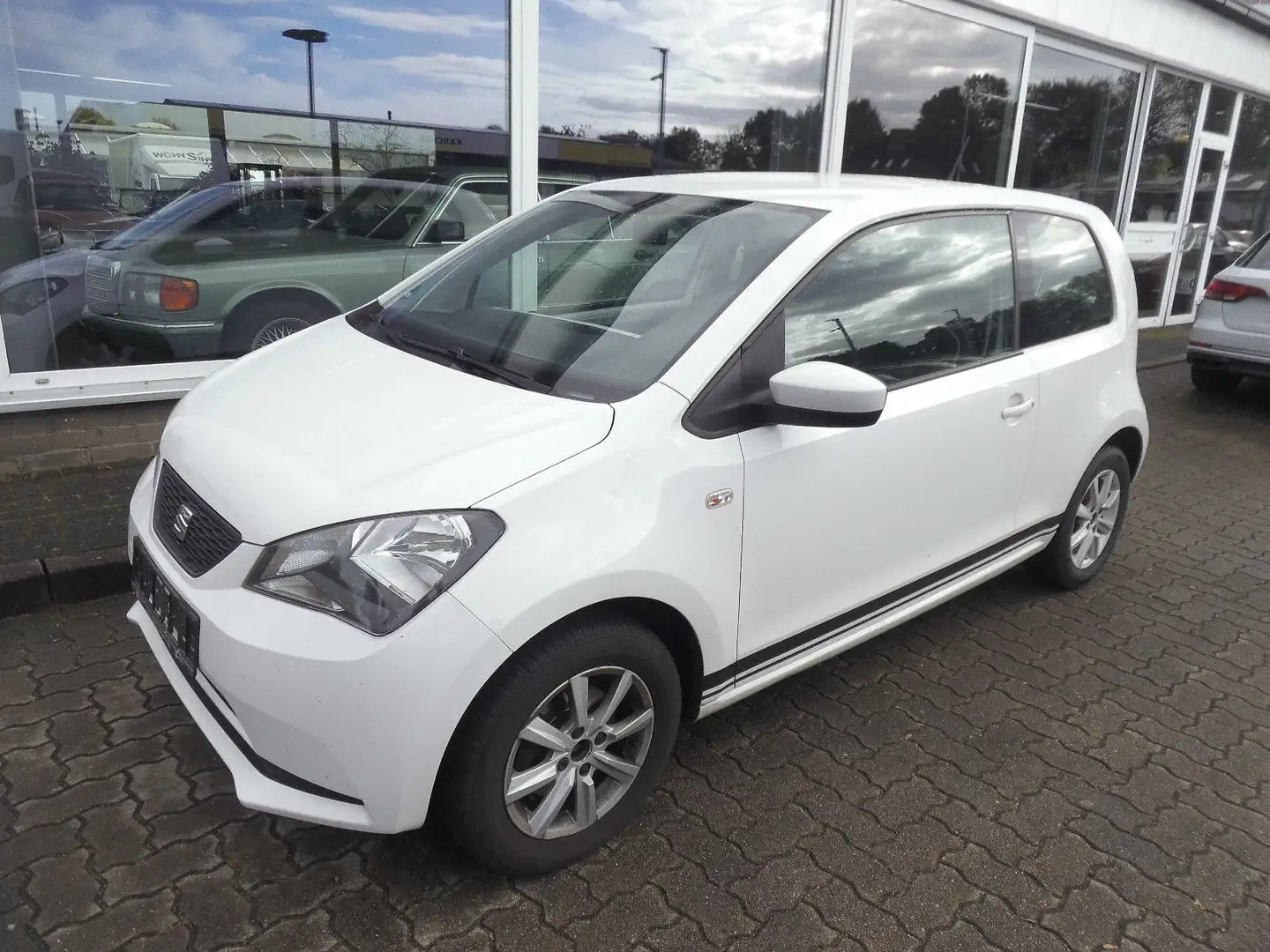 SEAT Mii Chic Blanc - 1