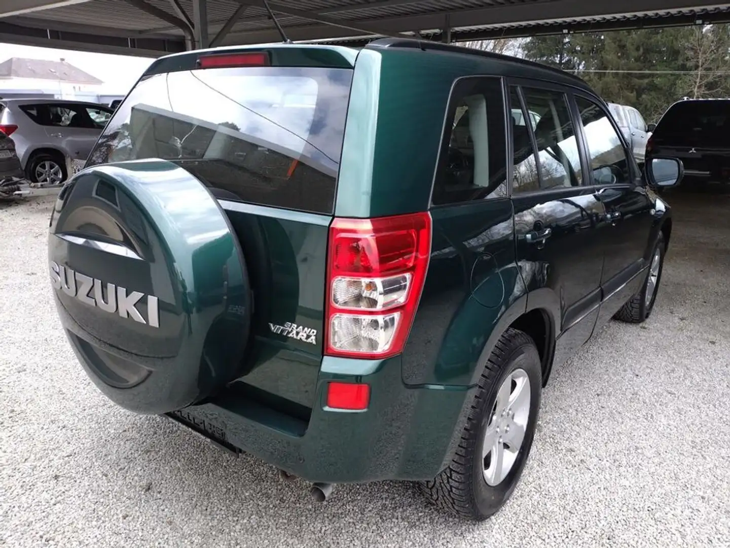 Suzuki Grand Vitara Grand 1,9 DDiS !2.Besitz/Serviceheft! Grün - 2