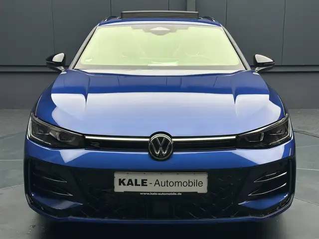 Volkswagen Passat view 8