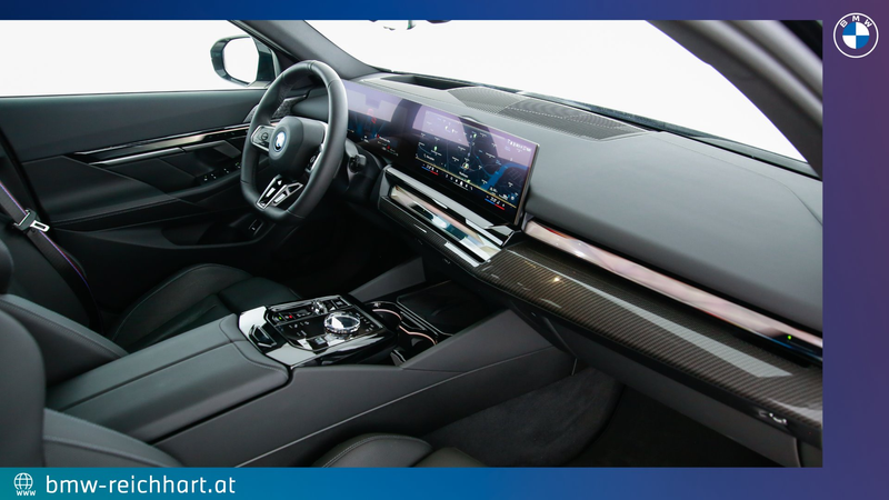 BMW 550 e xDrive — photo 12