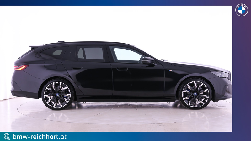 BMW 550 e xDrive — photo 2