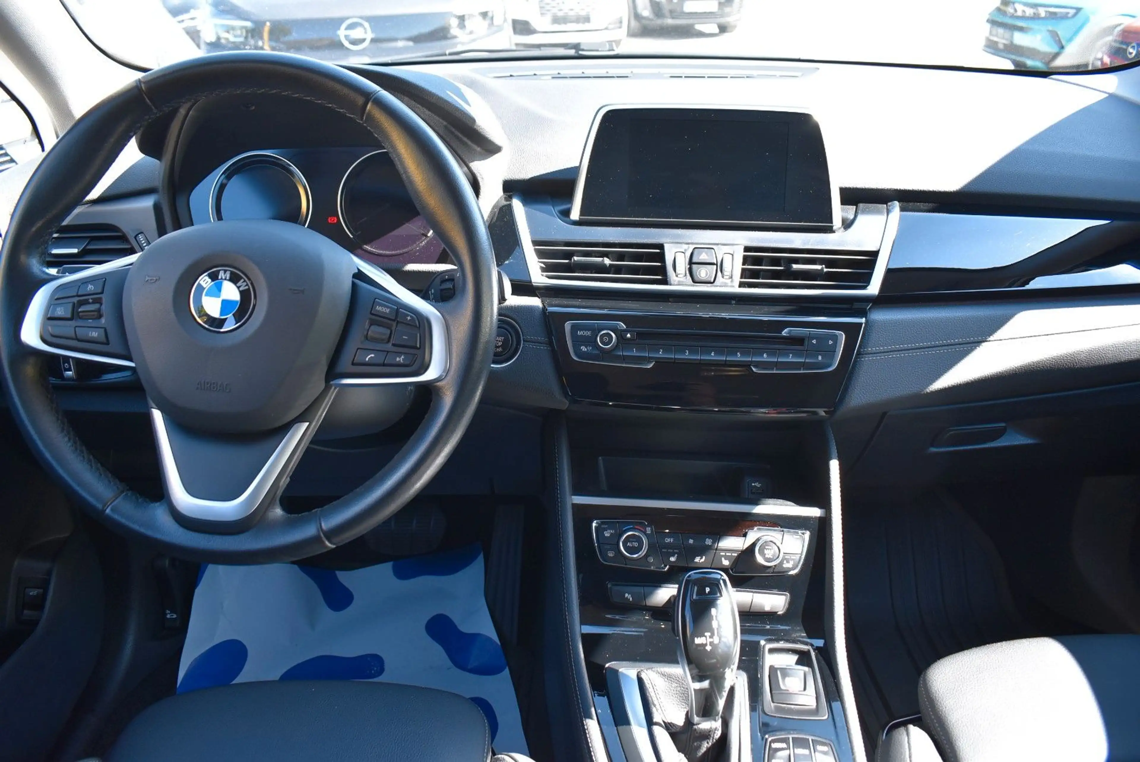 BMW 220 Sport Line "AHK/LED/KAMERA" — photo 15