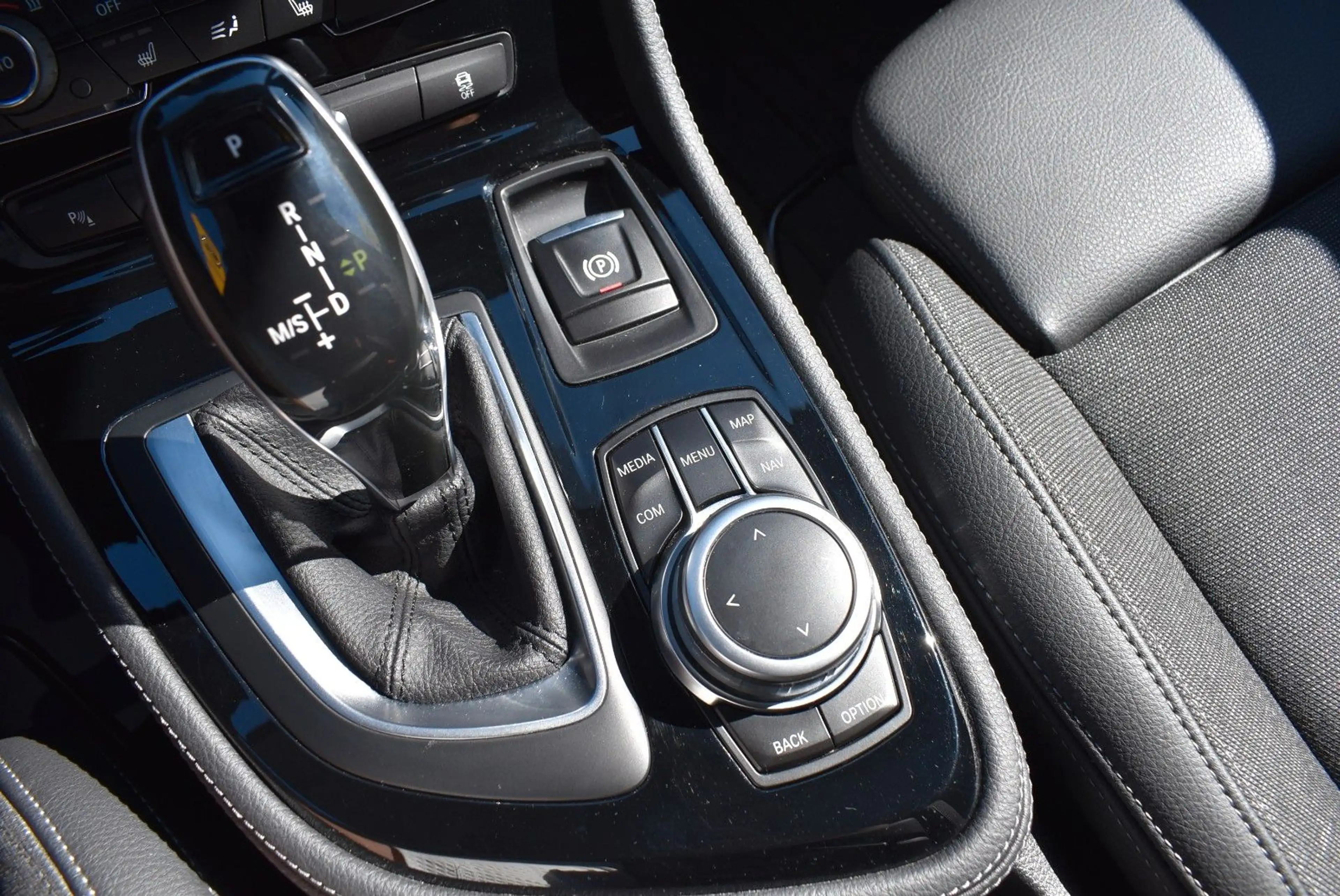 BMW 220 Sport Line "AHK/LED/KAMERA" — photo 21