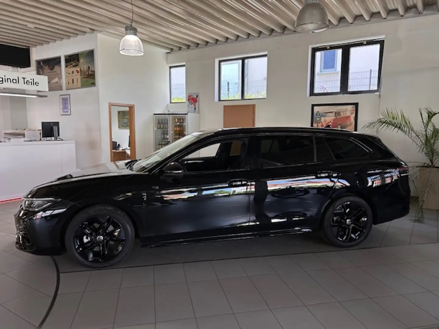 Volkswagen Passat Variant R-Line 2.0 TDI+NAVI+KAMERA+DAB Noir - 2